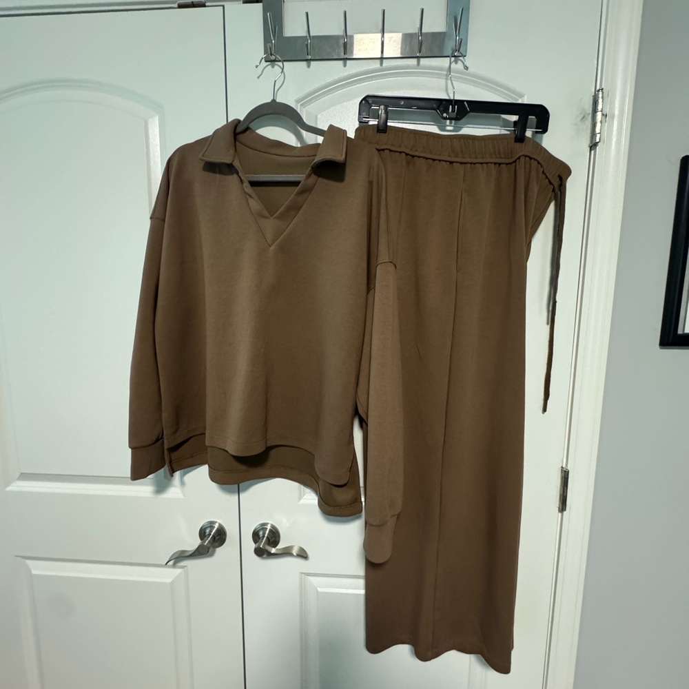 EVALESS Two Piece Women Lounge Set in Coffee 2X - Picture 6 of 16